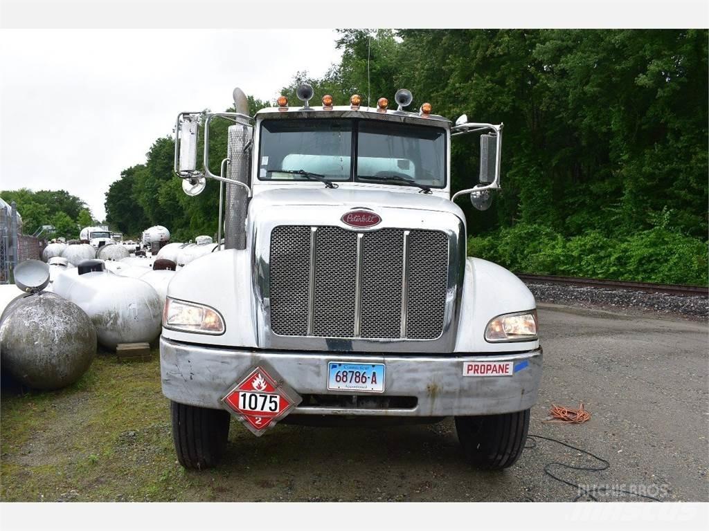 Peterbilt 335 Kita