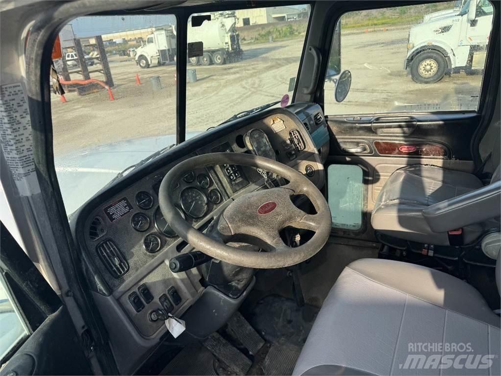 Peterbilt 367 Kita