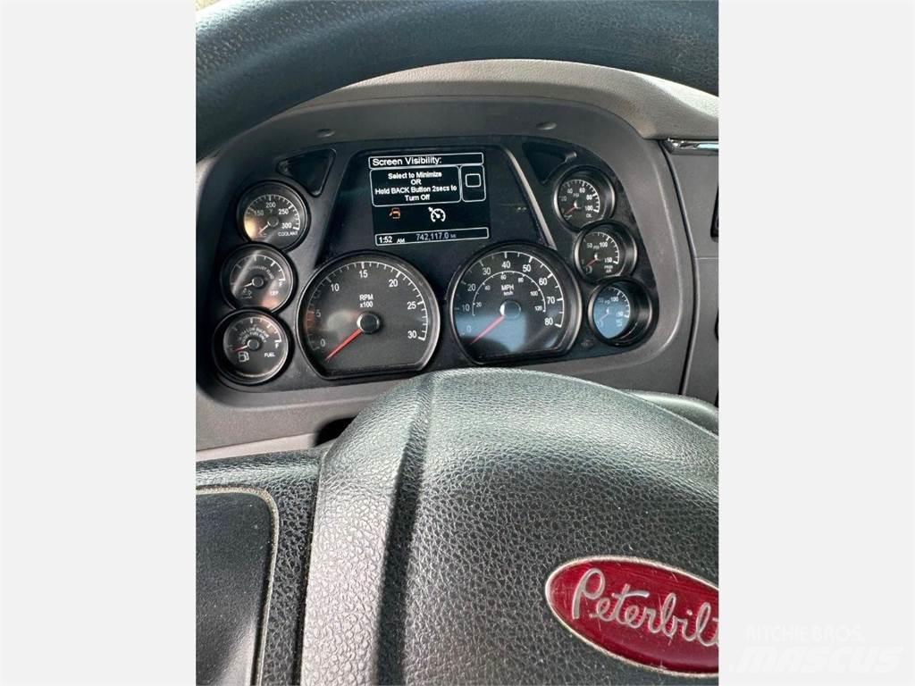 Peterbilt 567 Naudoti vilkikai
