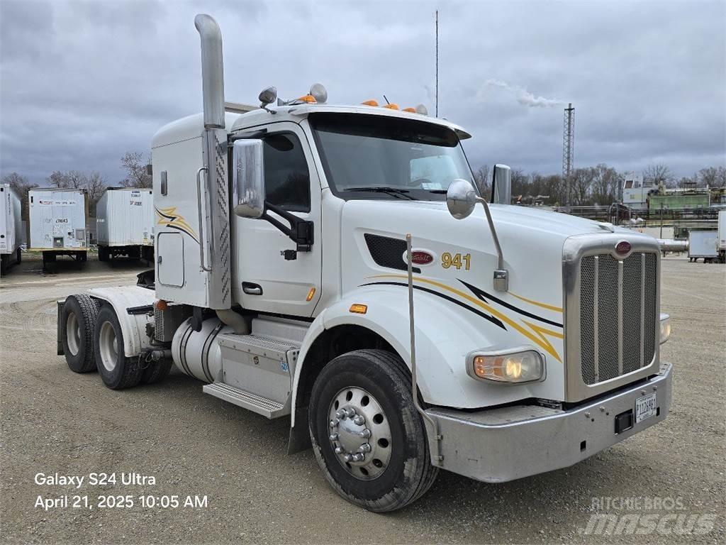 Peterbilt 567 Naudoti vilkikai