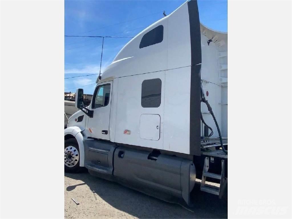Peterbilt 579 Naudoti vilkikai