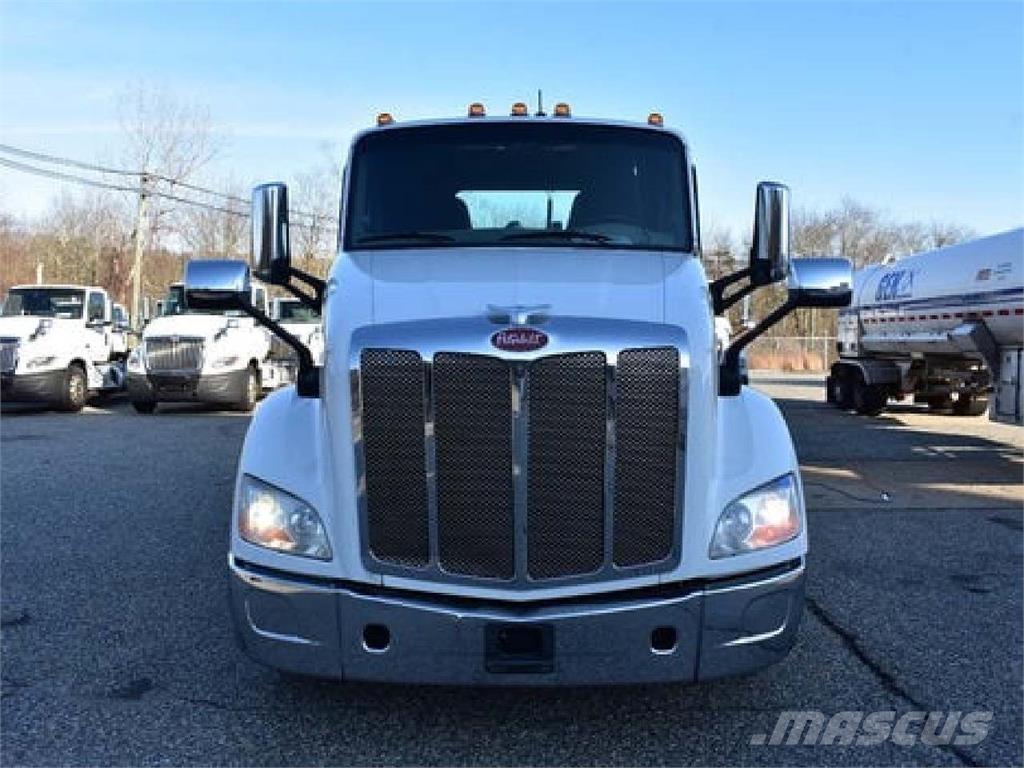 Peterbilt 579 Naudoti vilkikai