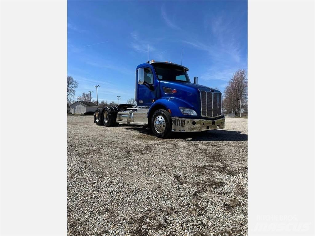 Peterbilt 579 Naudoti vilkikai