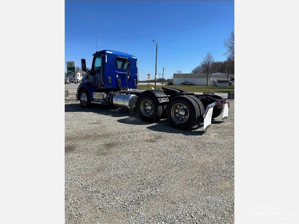 Peterbilt 579 Naudoti vilkikai