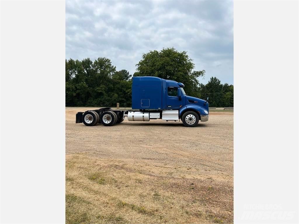 Peterbilt 579 Naudoti vilkikai