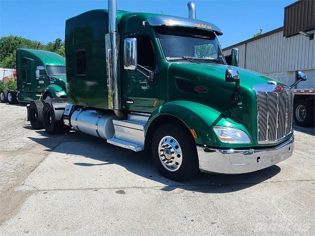 Peterbilt 579 Naudoti vilkikai