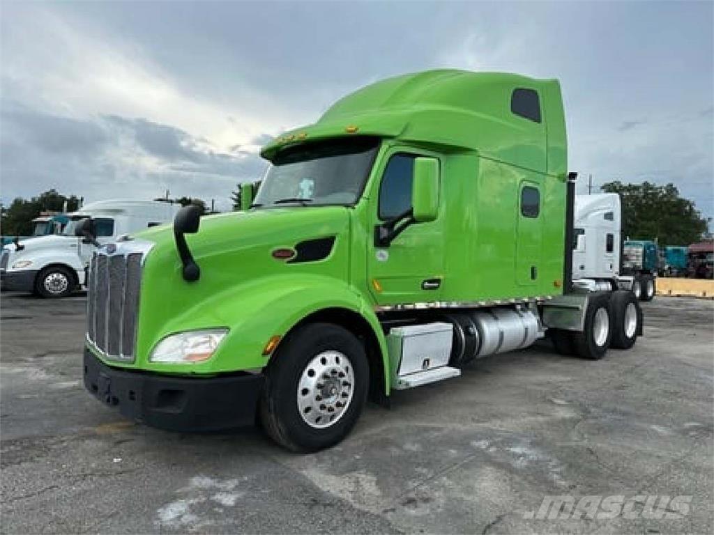 Peterbilt 579 Naudoti vilkikai