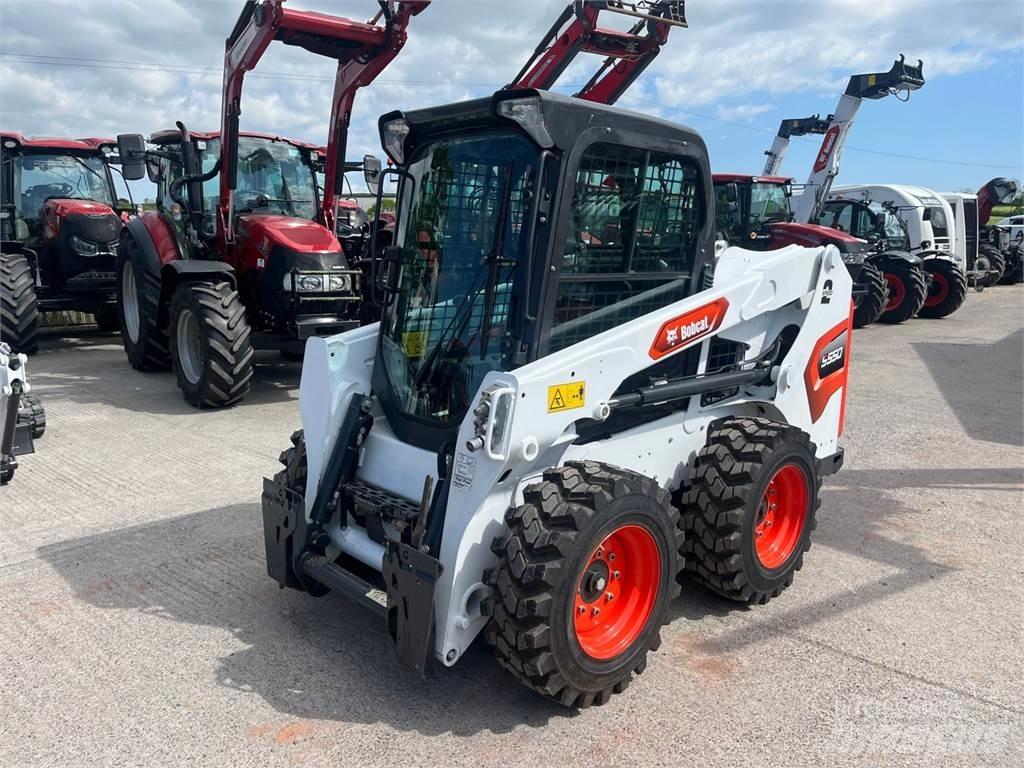 Bobcat S550 Krautuvai su šoniniu pasukimu