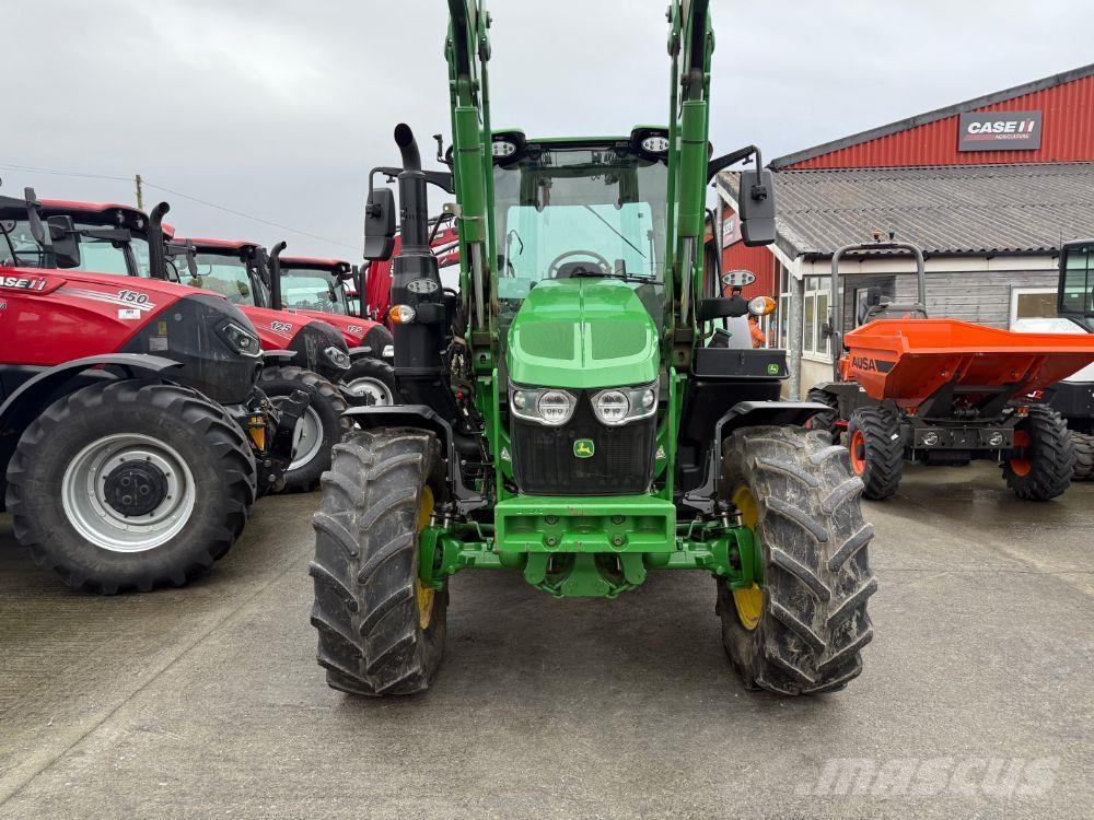 John Deere 6120M Traktoriai