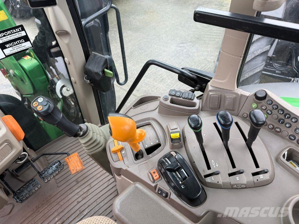 John Deere 6120M Traktoriai