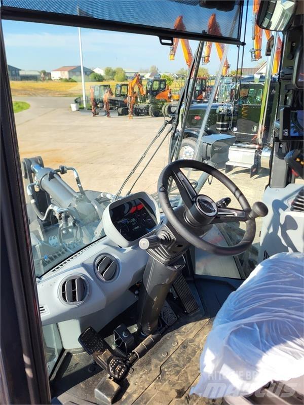 Develon DL220-7 Naudoti ratiniai krautuvai