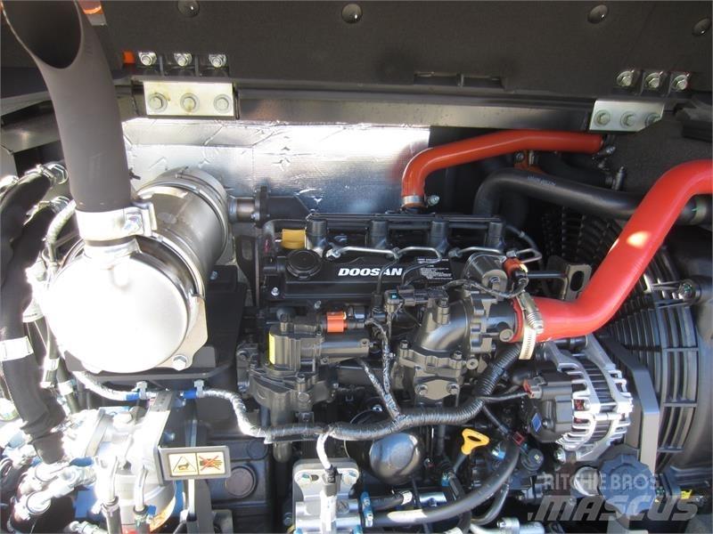 Develon DX57W-7 Mini ekskavatoriai < 7 t