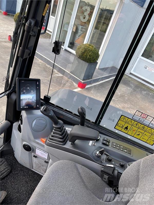 Develon DX63-7 Vidutinės galios ekskavatoriai 7-12 t