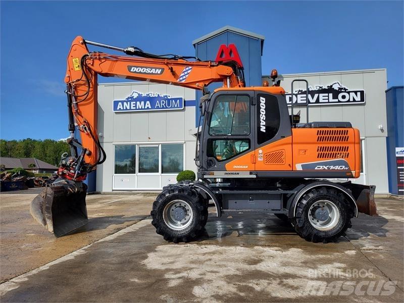Doosan DX140W-5 Ratiniai ekskavatoriai