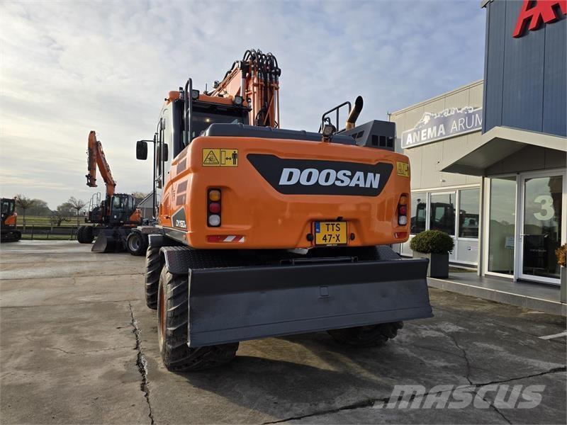 Doosan DX160W-5 Ratiniai ekskavatoriai