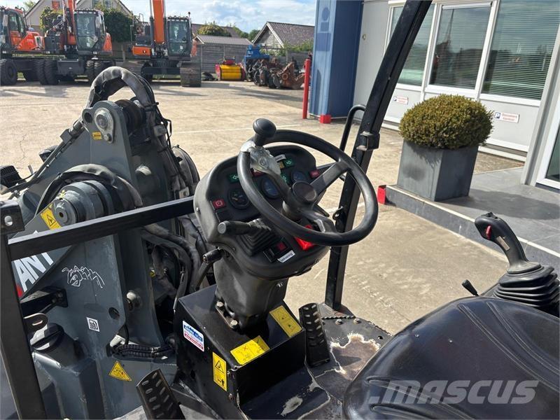 GiANT V6004T Naudoti ratiniai krautuvai