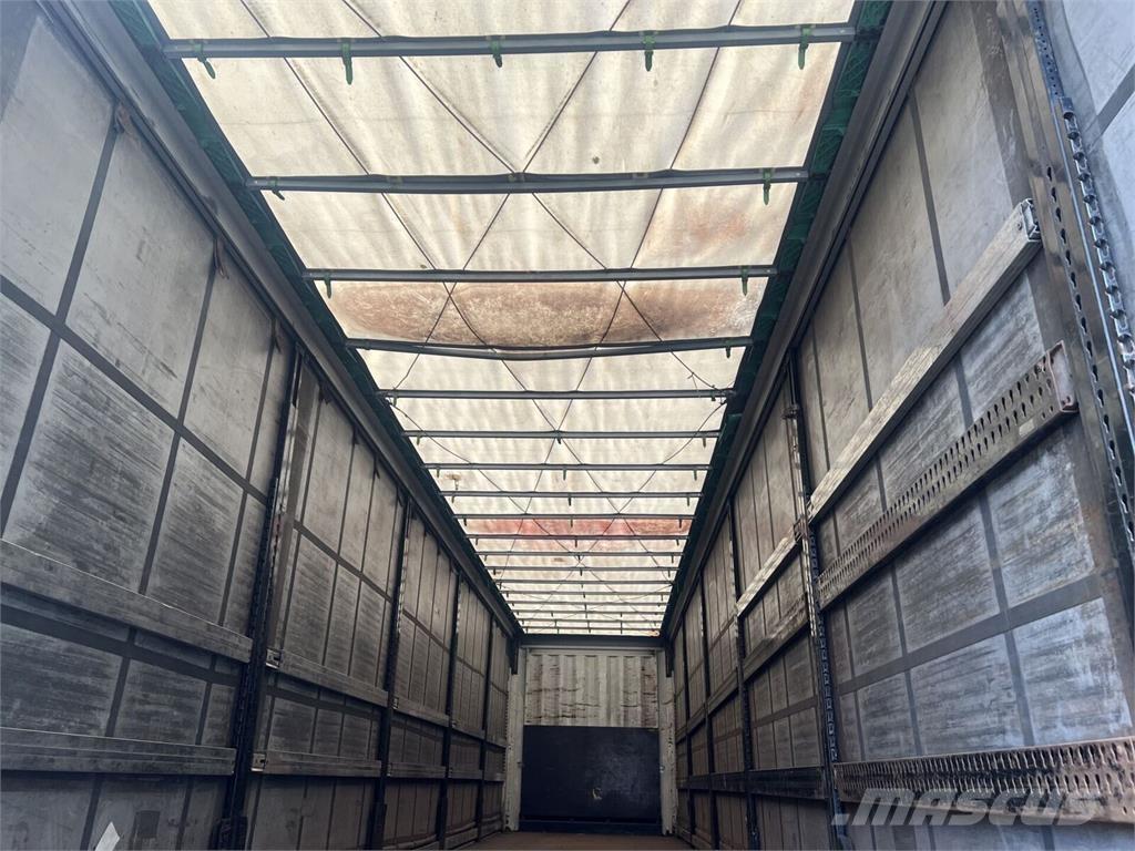 Krone  Tentinės puspriekabės