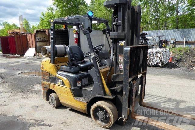 CAT 2C6500 Šakiniai krautuvai - Kita