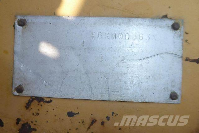 CAT 315 Vikšriniai ekskavatoriai