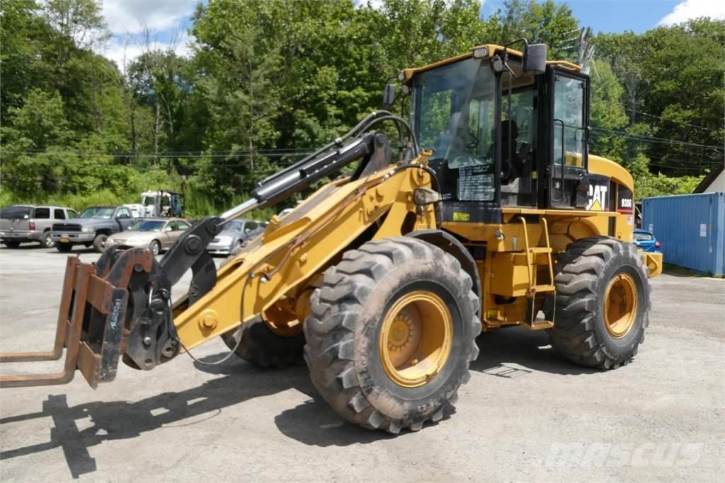 CAT 930G Naudoti ratiniai krautuvai