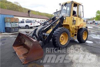 CAT IT12F Naudoti ratiniai krautuvai
