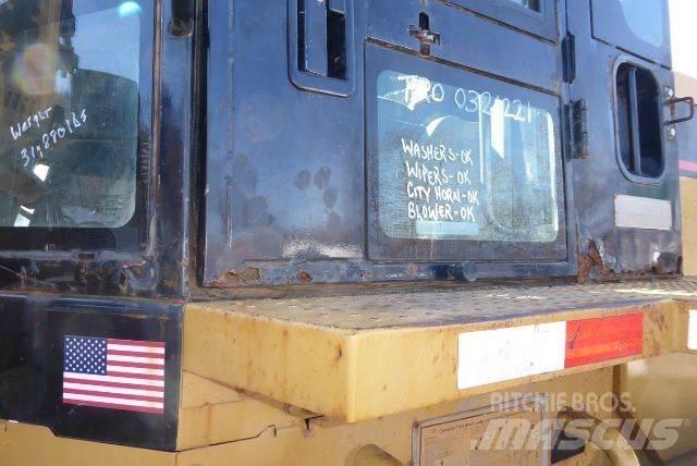 CAT IT38G Naudoti ratiniai krautuvai