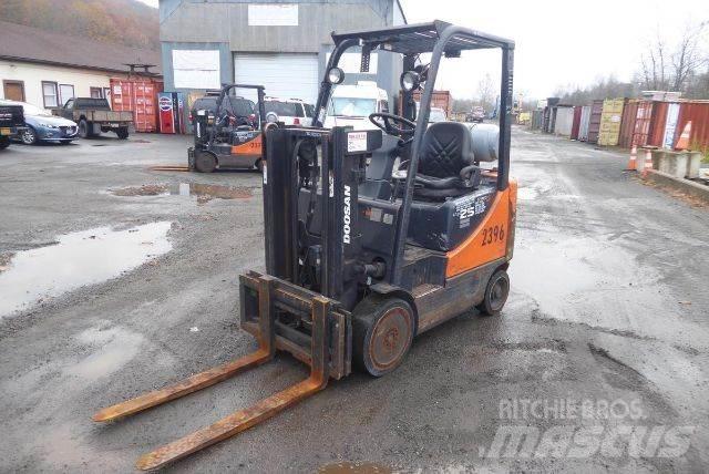 Doosan GC25P-5 Šakiniai krautuvai - Kita