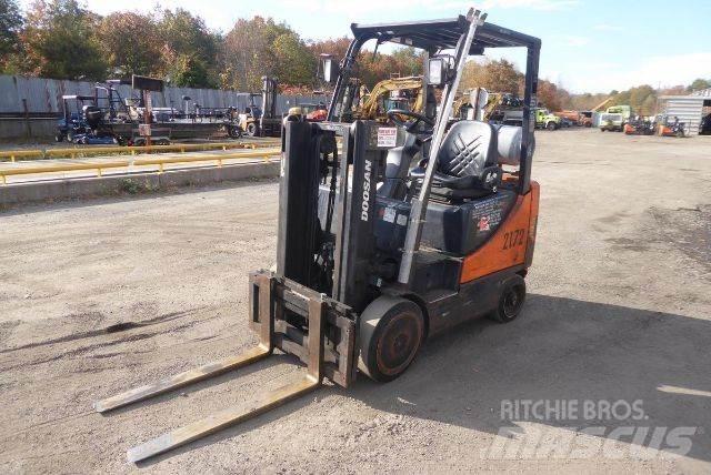 Doosan GC25P-5 Šakiniai krautuvai - Kita