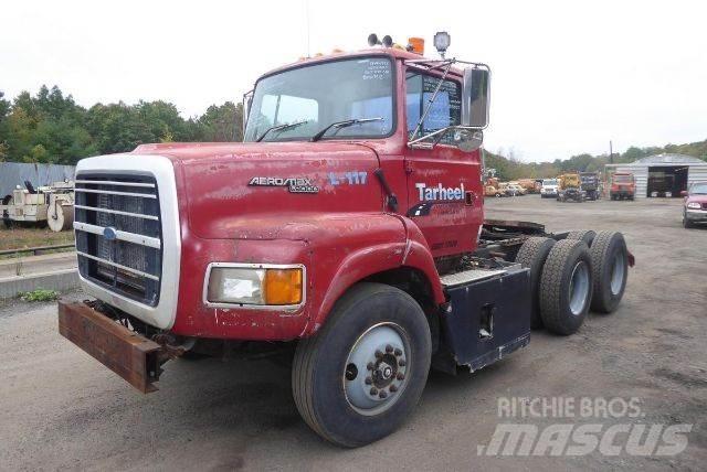 Ford L9000 Važiuoklė su kabina