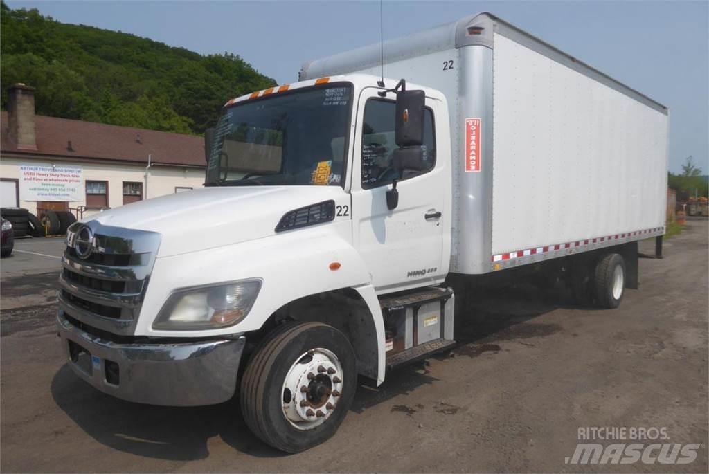 Hino 258 Sunkvežimiai su dengtu kėbulu