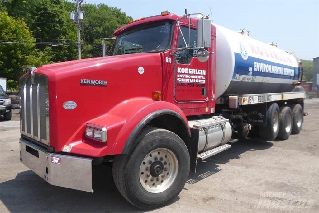 Kenworth T800 Kombinuotos paskirties / vakuuminiai sunkvežimiai