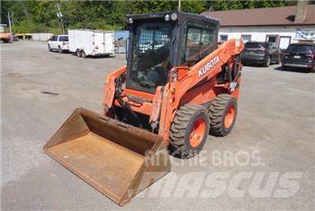 Kubota SSV65 Krautuvai su šoniniu pasukimu