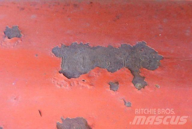 Kubota SSV65 Krautuvai su šoniniu pasukimu