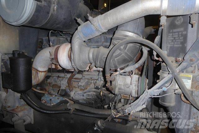Mack CH613 Važiuoklė su kabina