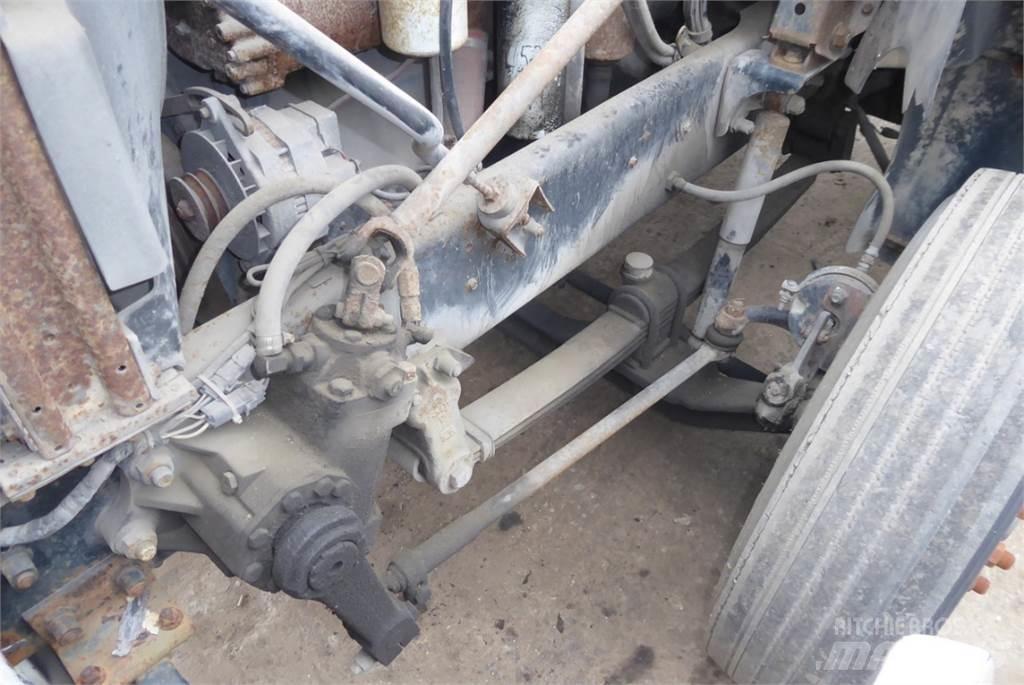 Mack CH613 Važiuoklė su kabina