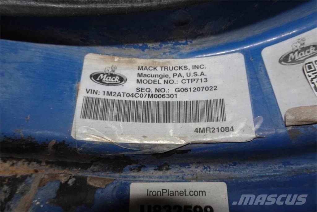 Mack CTP713 Betonvežiai