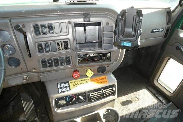 Mack CXN612 Važiuoklė su kabina