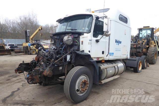 Mack CXN613 Naudoti vilkikai