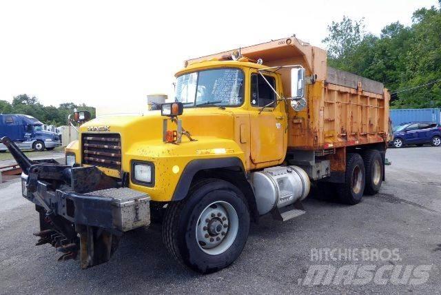 Mack RD688S Važiuoklė su kabina
