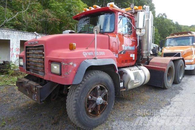 Mack RD688SX Važiuoklė su kabina