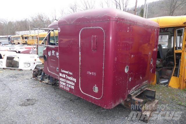 Peterbilt 379 Kabinos ir salonai