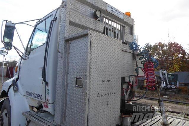 Sterling LT9500 Važiuoklė su kabina