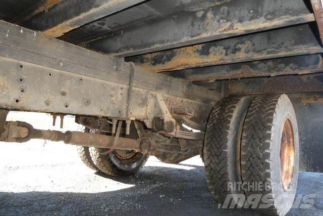 UD 1100 Sunkvežimiai su dengtu kėbulu