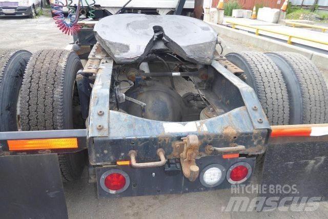 Volvo VNL42T Važiuoklė su kabina