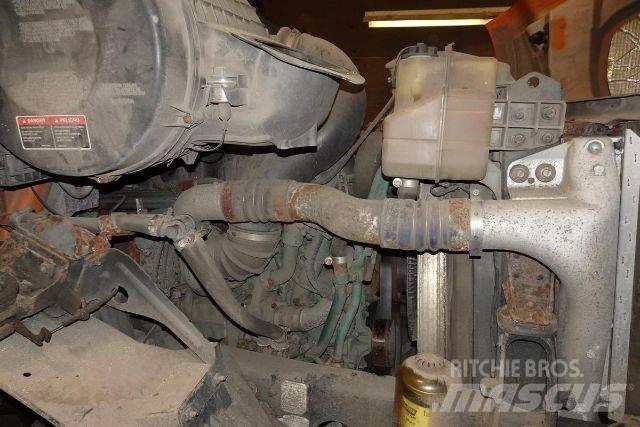 Volvo VNM42T Važiuoklė su kabina