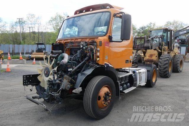 Volvo VNM42T Važiuoklė su kabina