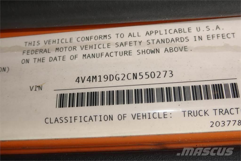Volvo VNM42T Važiuoklė su kabina