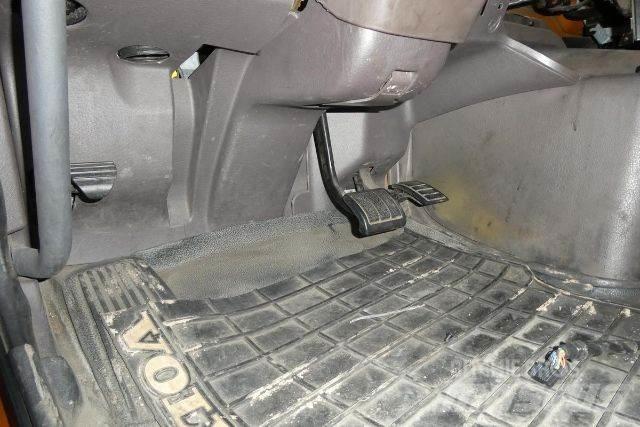 Volvo VNM64T Važiuoklė su kabina