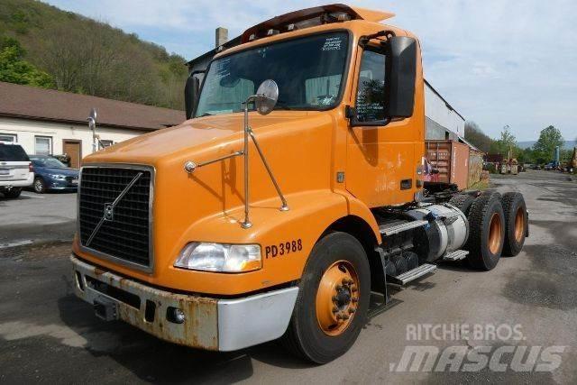 Volvo VNM64T Važiuoklė su kabina
