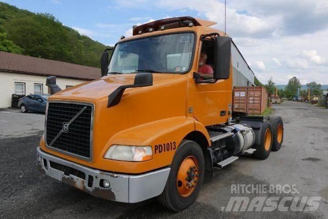 Volvo VNM64T Važiuoklė su kabina